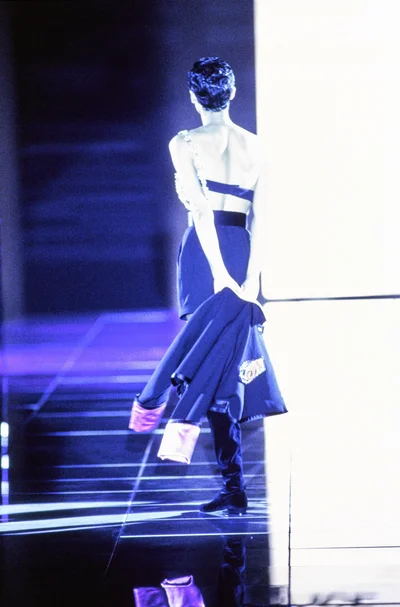 Look 11